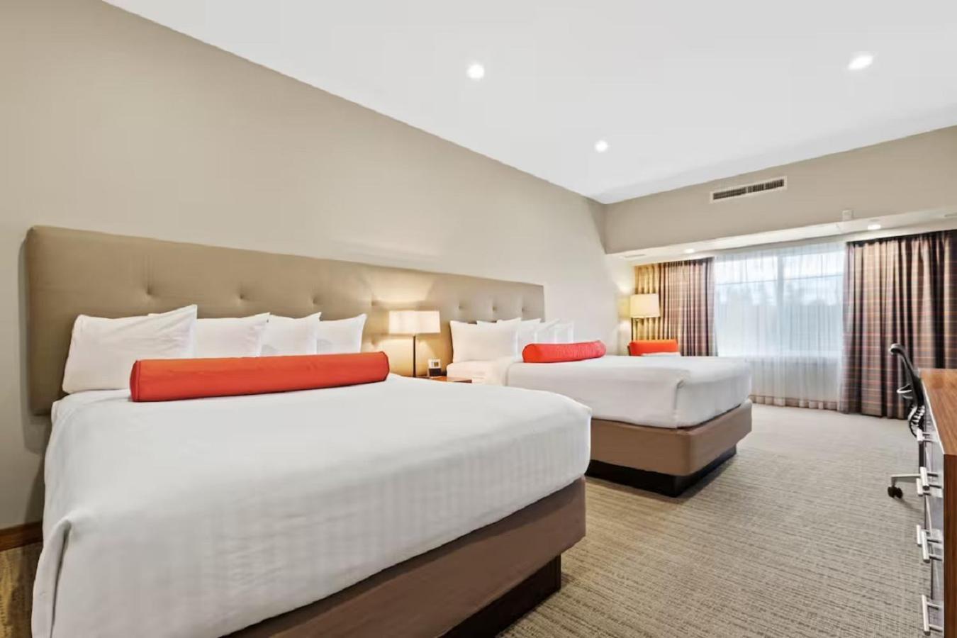 Mountain View Inn & Suites Sundre ภายนอก รูปภาพ