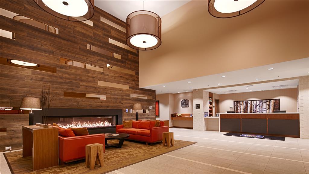 Mountain View Inn & Suites Sundre ภายใน รูปภาพ