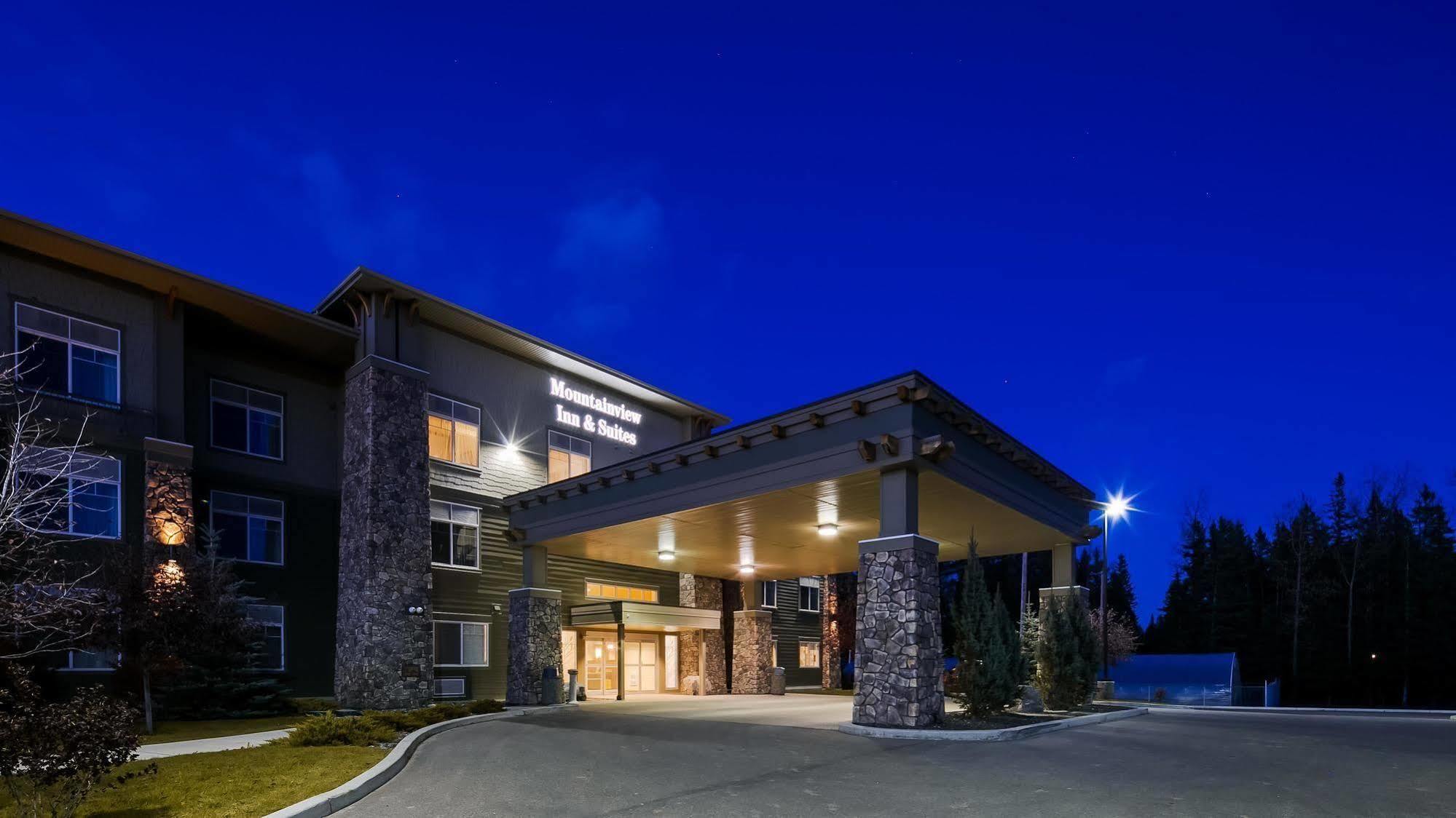 Mountain View Inn & Suites Sundre ภายนอก รูปภาพ