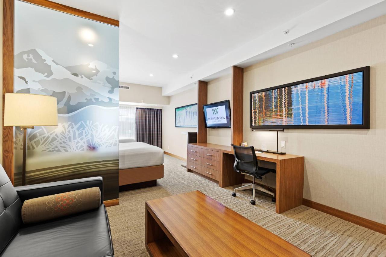 Mountain View Inn & Suites Sundre ภายนอก รูปภาพ