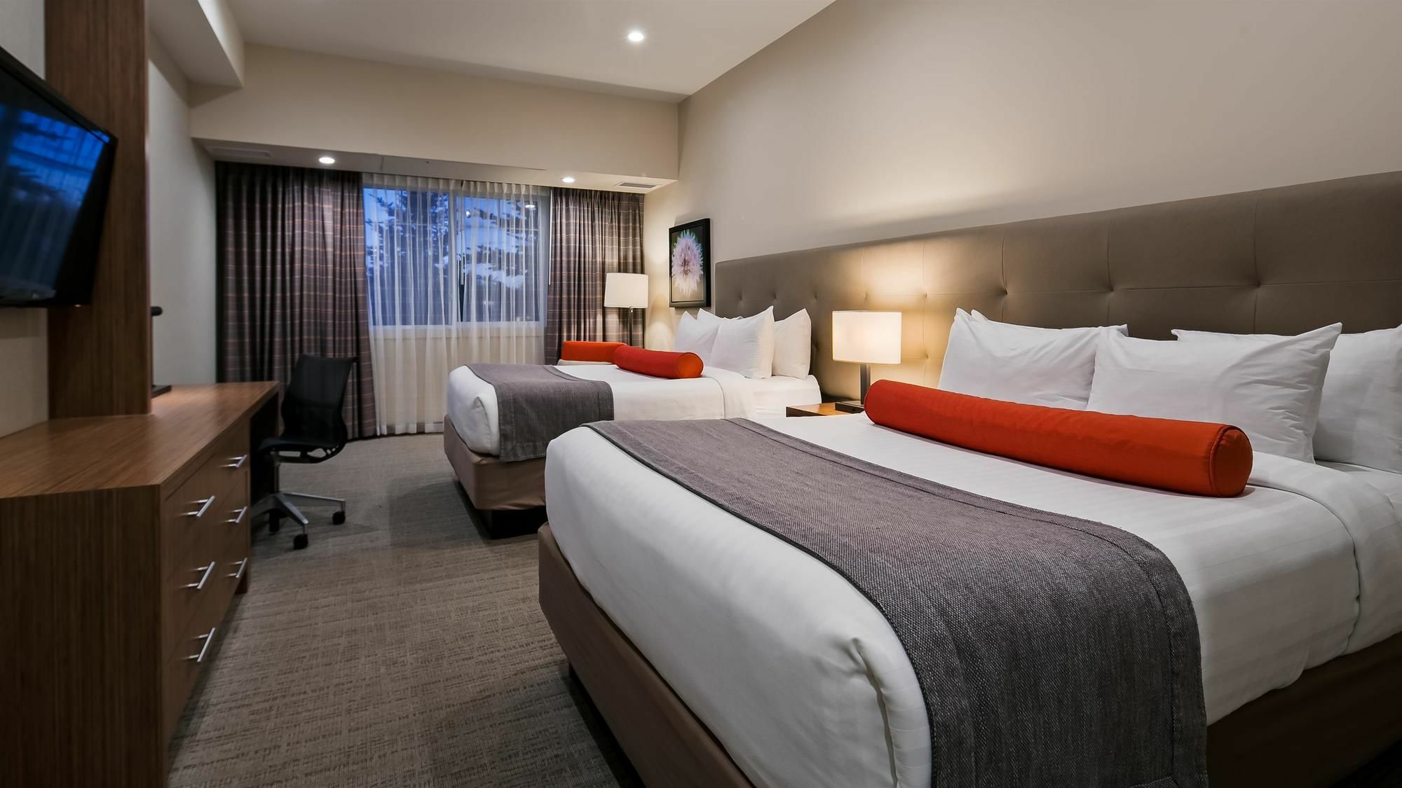 Mountain View Inn & Suites Sundre ภายนอก รูปภาพ