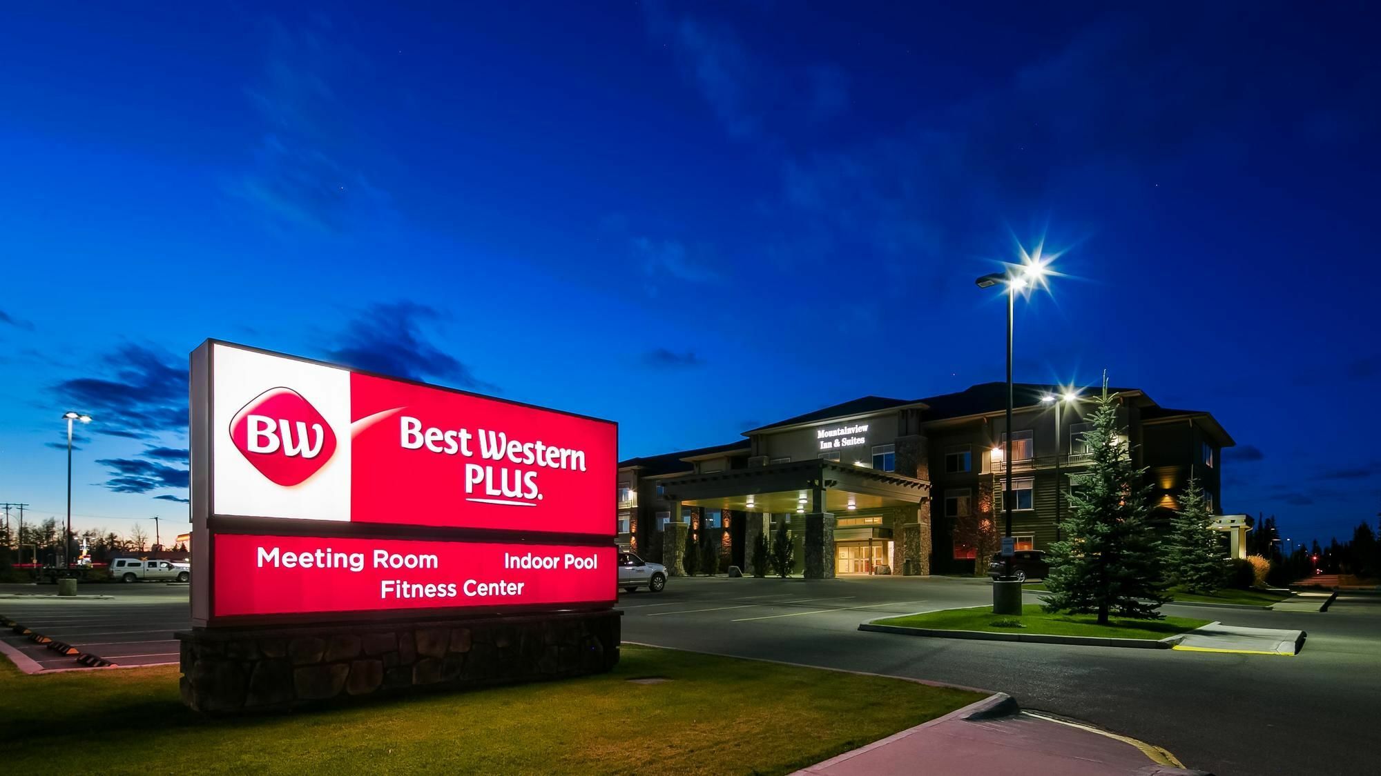 Mountain View Inn & Suites Sundre ภายนอก รูปภาพ